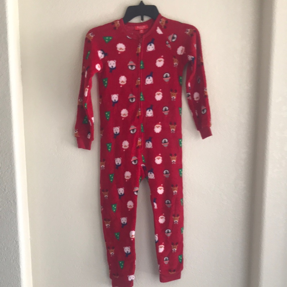 Christmas Red  Kids One Piece Pajama Size S (6/7)